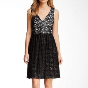 French Connection Size 0 Glazed Lace Dress‎ Sleeveless V-Neck A-Line Mini Black